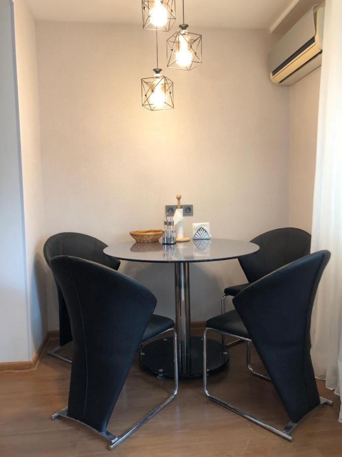 Stylish Apartments In The Heart Of The City! ทาชเคนต์ ภายนอก รูปภาพ