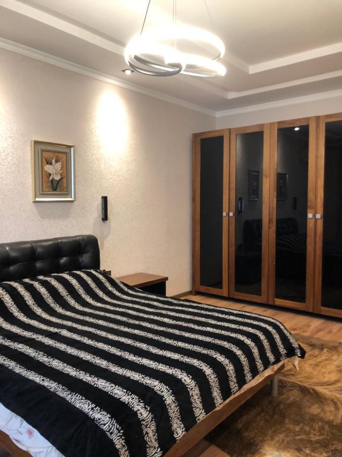 Stylish Apartments In The Heart Of The City! ทาชเคนต์ ภายนอก รูปภาพ